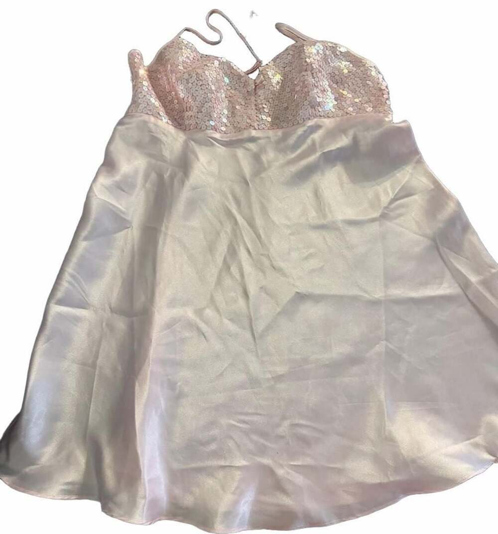 1982 VINTAGE VICTORIA SECRET NWT!!!

Victoria's Secret Sequin Satin Slip Dress S